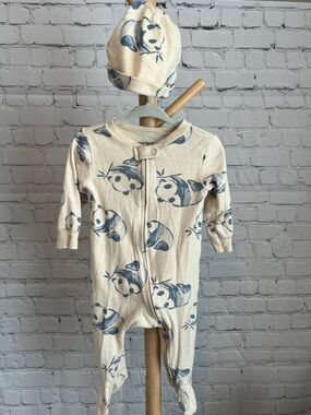 ⭐️⭐️ PICK 5 Carter's Baby Footed One-Piece with Panda Print